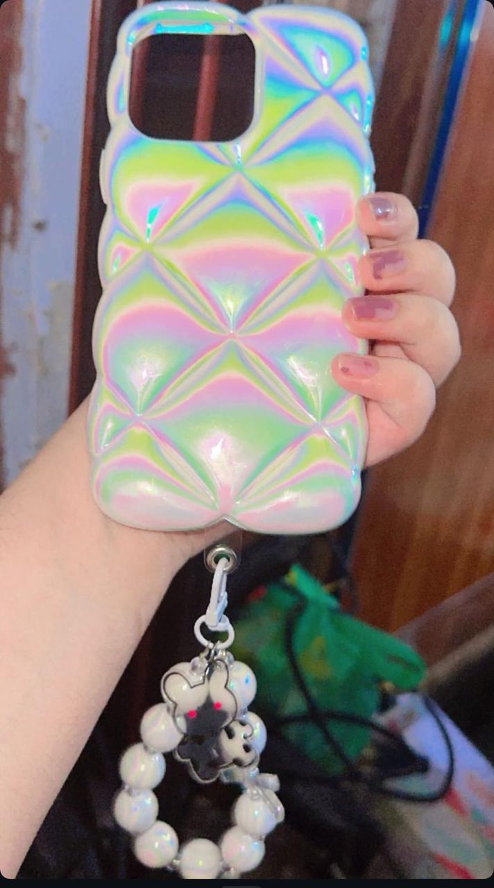 Luxury Electroplated Colorful Holographic TPU case with High Quality Bear Chain (NEW)